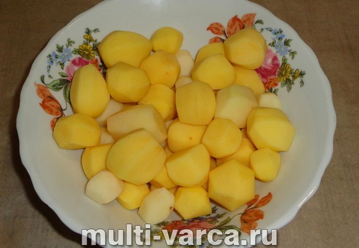Індичка з грибами та картоплею в мультиварці