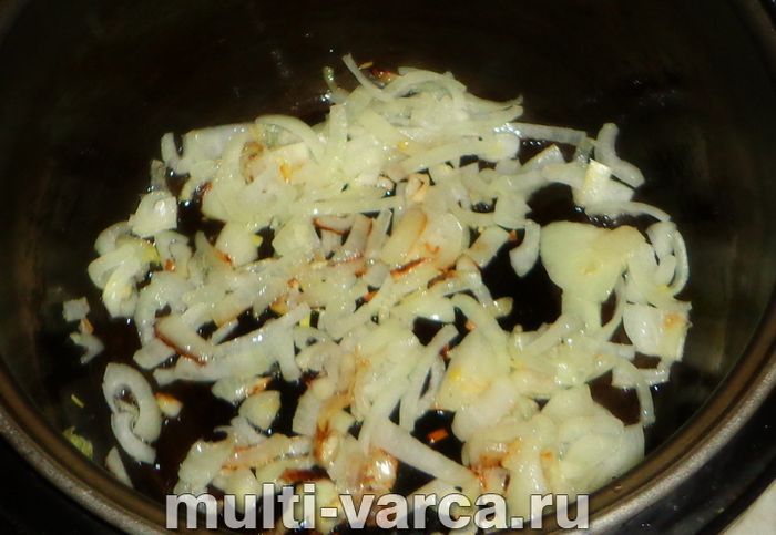 Індичка з грибами та картоплею в мультиварці