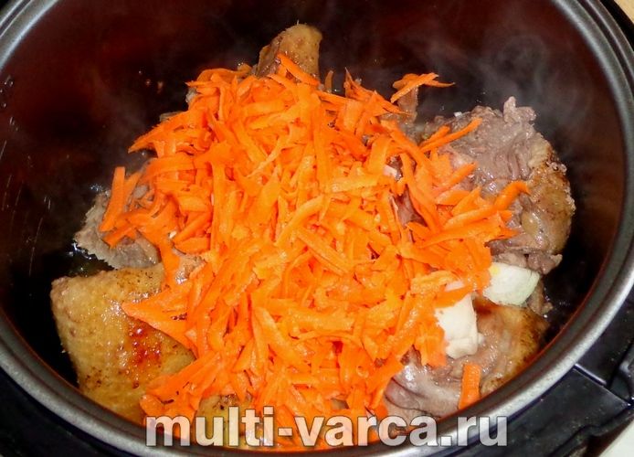 Качка з картоплею в мультиварці