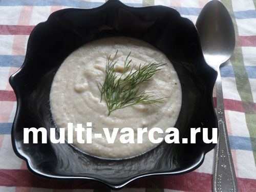 Картопляний суп-пюре з грибами та молоком у мультиварці