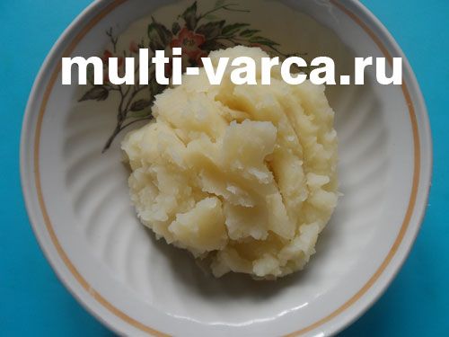 Картопляний суп-пюре з грибами та молоком у мультиварці