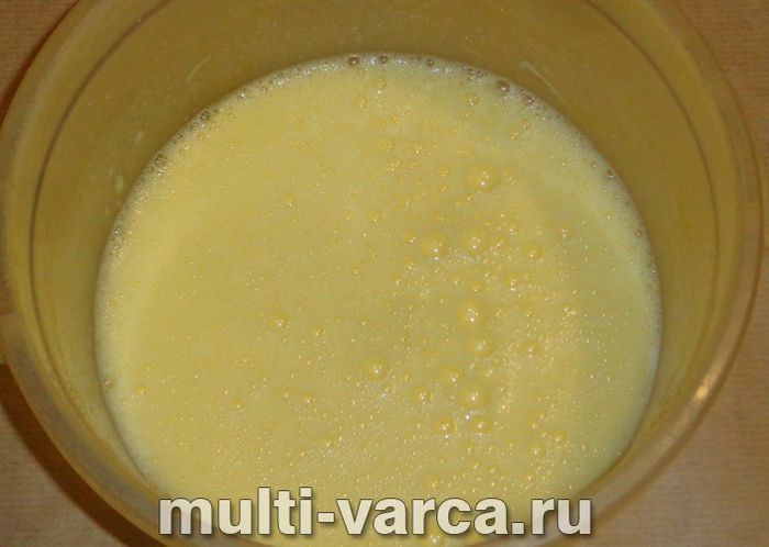 Кекс із шоколадом у мультиварці