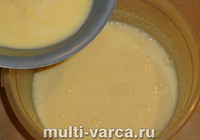 Кекс із шоколадом у мультиварці