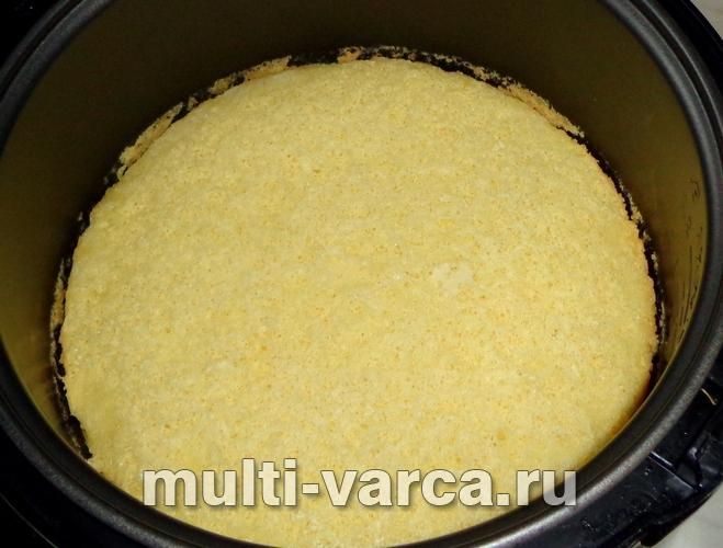 Кокосовий бісквіт у мультиварці
