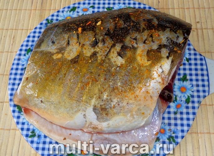 Короп, запечений у мультиварці