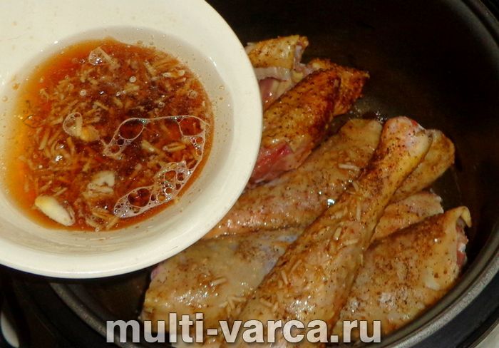 Курка в медово-соєвому соусі в мультиварці