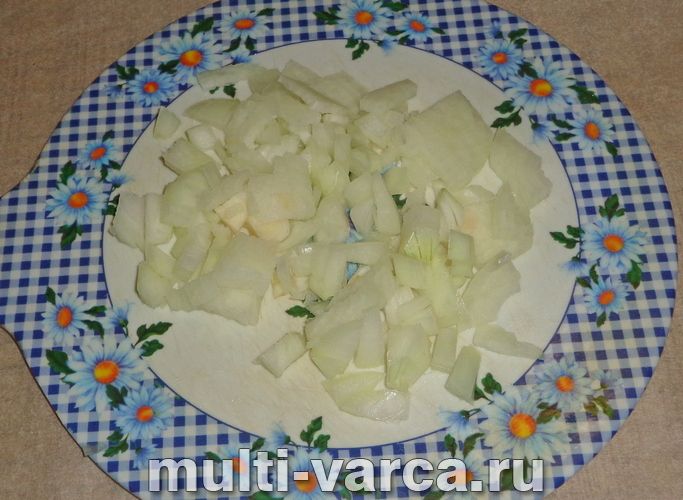 Макарони з курячою грудкою в мультиварці