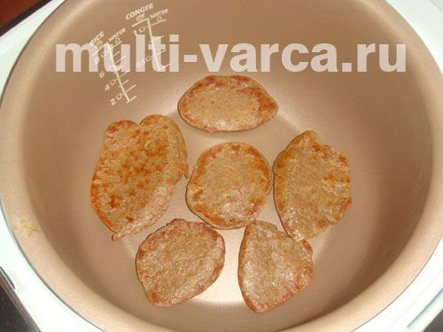 Оладки з печінки в мультиварці