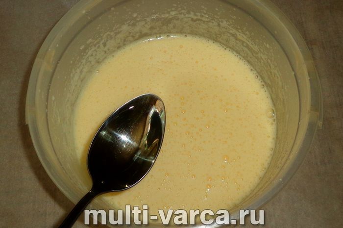 Пиріг із полуницею в мультиварці