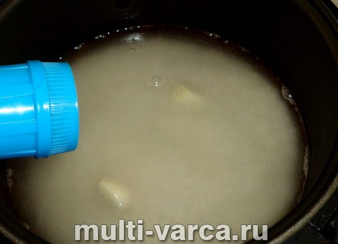 Рис із часником у мультиварці