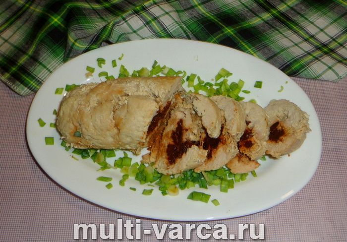Рулет з індички в мультиварці