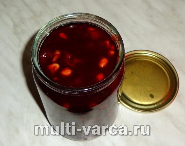 Сливовий джем із родзинками та волоськими горіхами