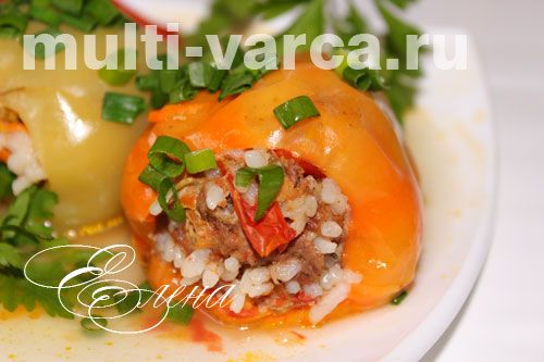 Смачні фаршировані перці з рисом, фаршем і овочами