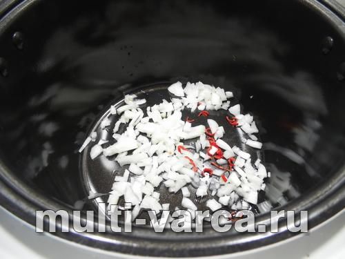 Сочевиця з гарбузом і мисливськими ковбасками