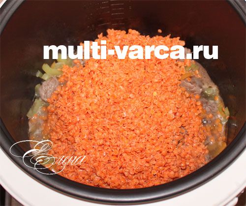 Сочевиця з м'ясом у мультиварці