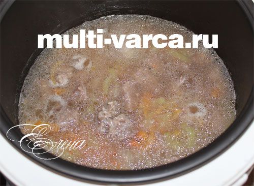 Сочевиця з м'ясом у мультиварці
