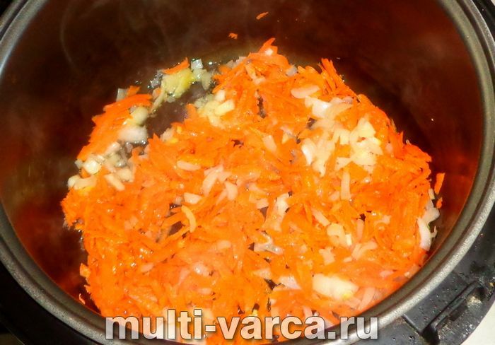 Суп на курячому бульйоні в мультиварці