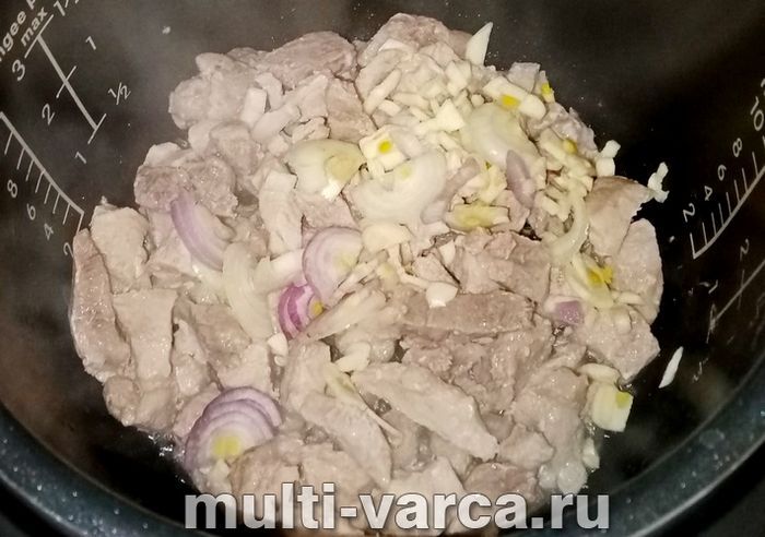 Свинина в сметані