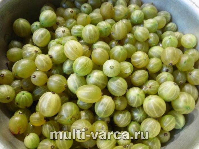 Варення з аґрусу з маком і корицею