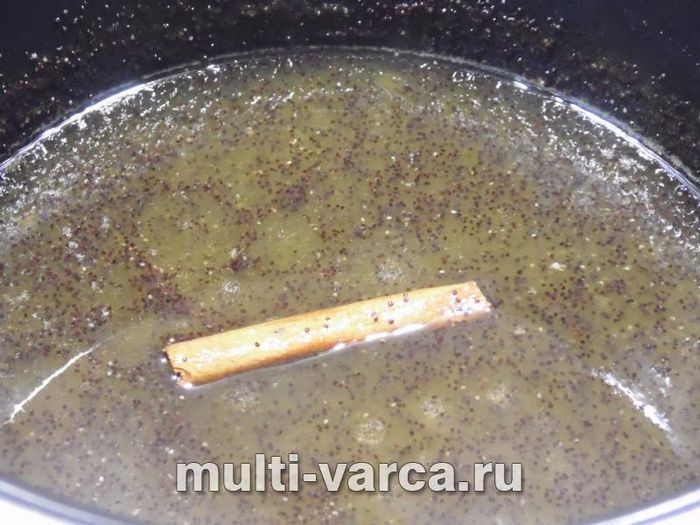 Варення з аґрусу з маком і корицею