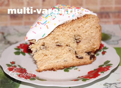 Великодня паска з родзинками в мультиварці