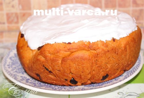 Великодня паска з родзинками в мультиварці