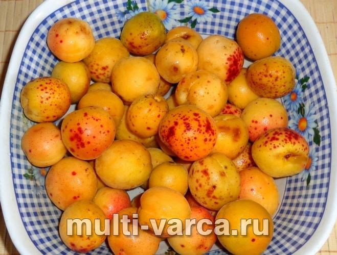 Абрикосовий сік із м