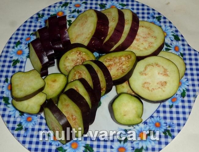 Баклажани з овочами в мультиварці