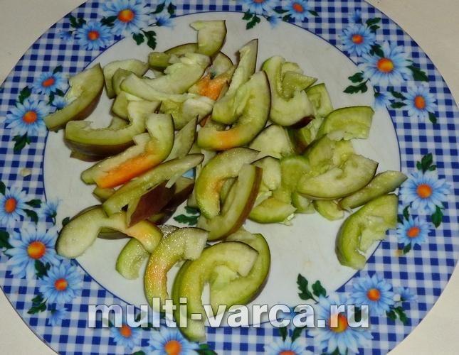 Баклажани з овочами в мультиварці