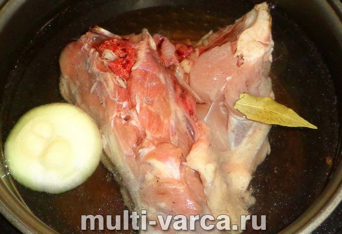 Бульйон з індички в мультиварці