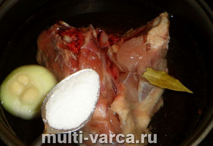 Бульйон з індички в мультиварці