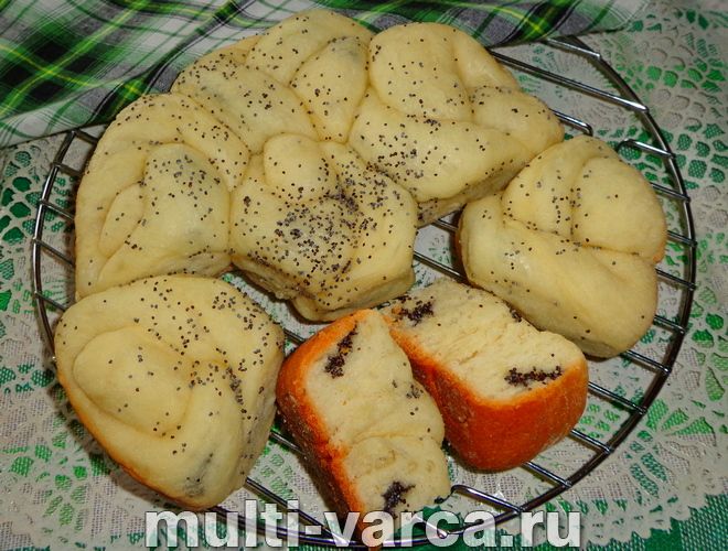 Булочки з маком у мультиварці