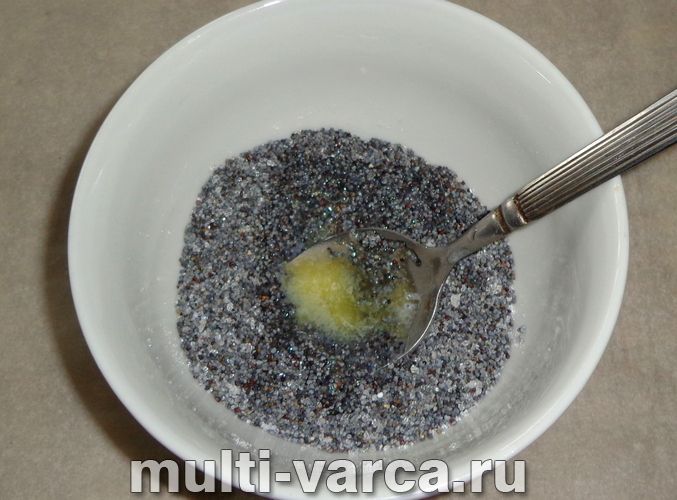 Булочки з маком у мультиварці