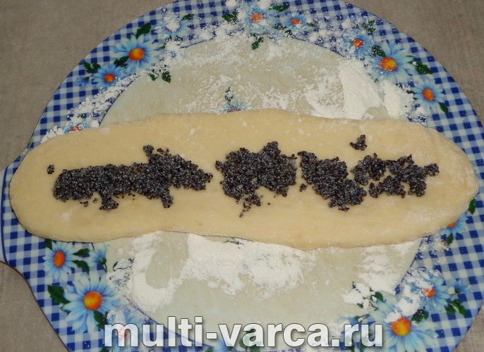Булочки з маком у мультиварці