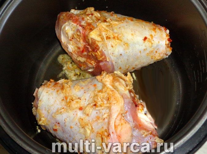 Гомілка індички в мультиварці