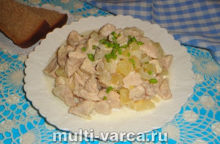 Індичка з ананасами в мультиварці