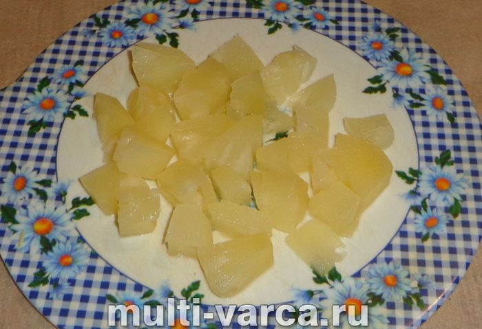Яловичина з ананасами в мультиварці