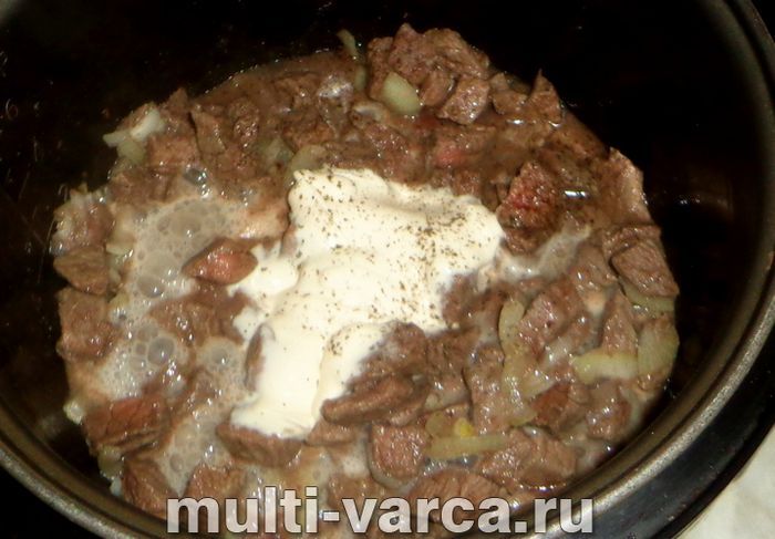 Яловичина з ананасами в мультиварці