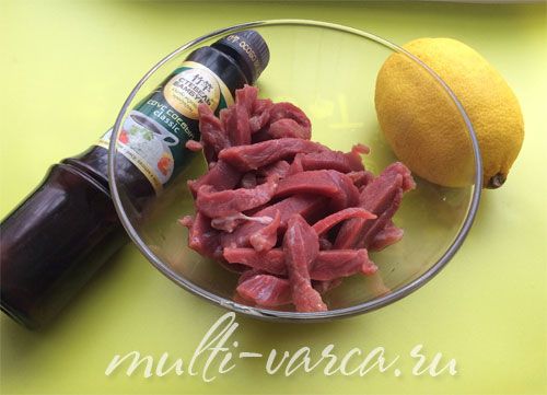 Яловичина з гречаною локшиною та овочами