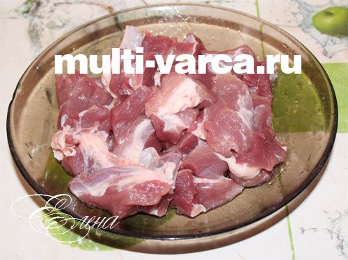 Яловичина з картоплею в мультиварці