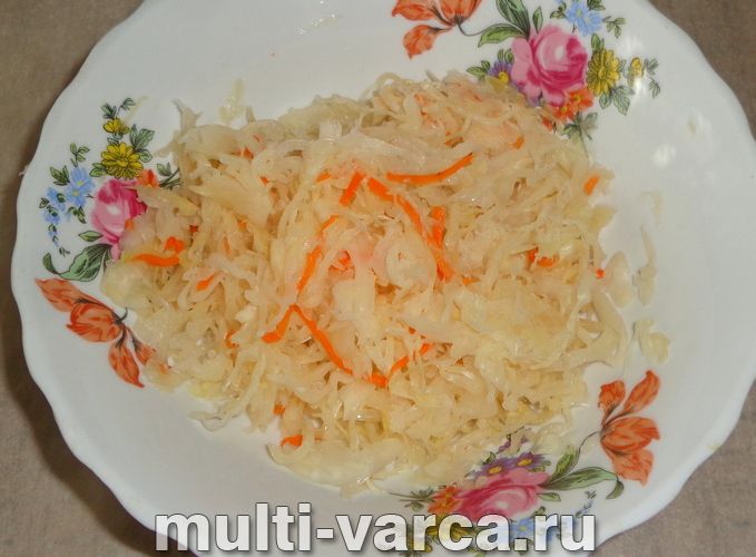 Картопля з квашеною капустою в мультиварці