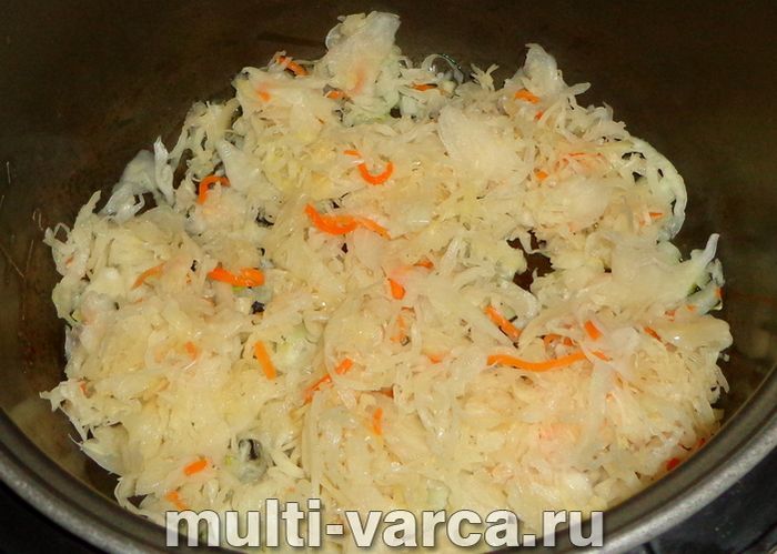 Картопля з квашеною капустою в мультиварці