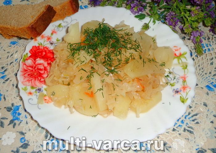 Картопля з квашеною капустою в мультиварці