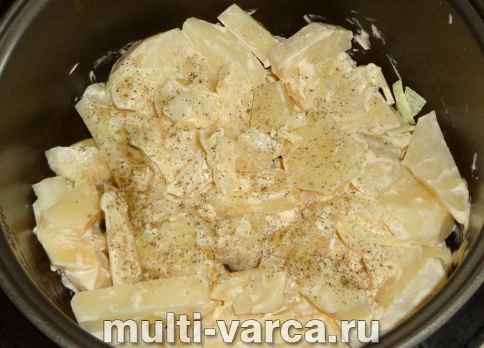 Картопля з майонезом у мультиварці