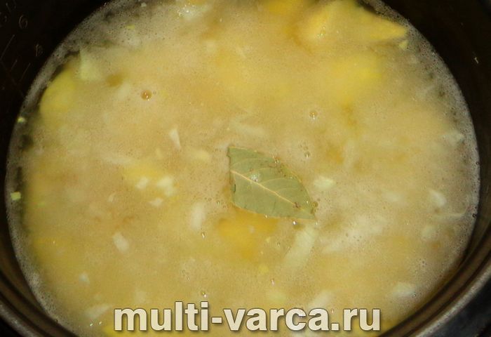 Картопля з перловкою в мультиварці