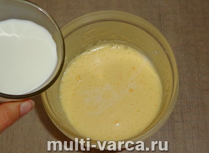 Клафуті з вишнею в мультиварці