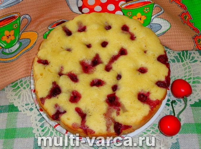Клафуті з вишнею в мультиварці