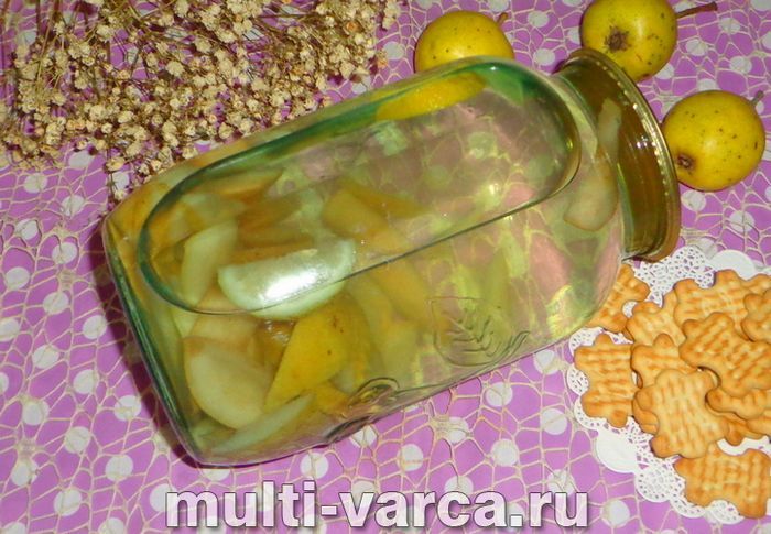 Компот із груш із лимоном на зиму