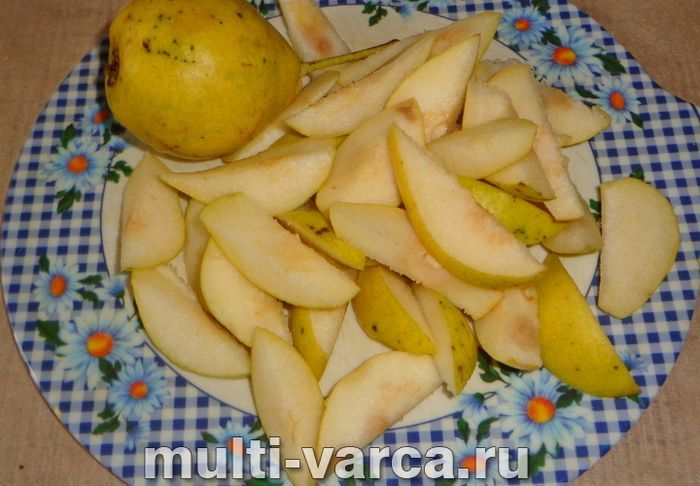 Компот із груш із лимоном на зиму
