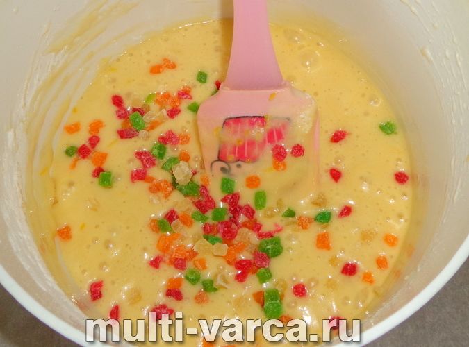 Лимонний пиріг із цукатами в мультиварці